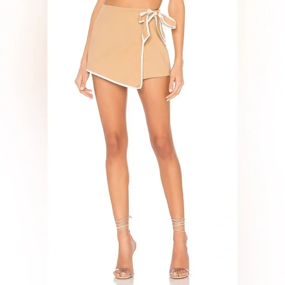 Superdown Samara skort - Picture 3 of 13